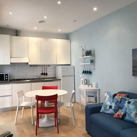 Casa Celeste Apartment Viareggio Bagian luar foto
